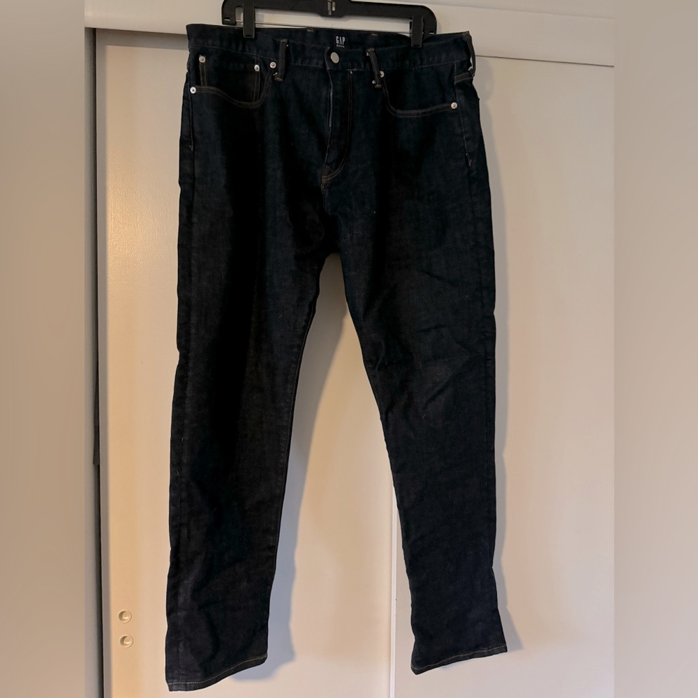 Men’s Gap Athletic Fit 36 x 32 Jeans